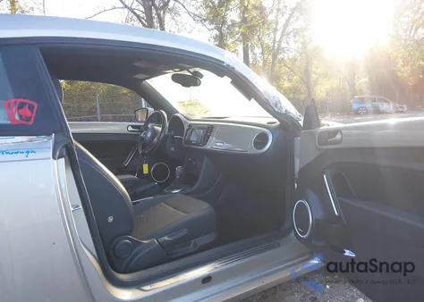 2016 Volkswagen Beetle 1.8T Se z USA, uszkodzony, nr VIN 3VWJ07AT8GM602977